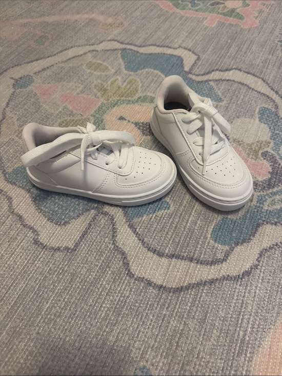 Cienta Other - Cienta white Sneakers - size 26